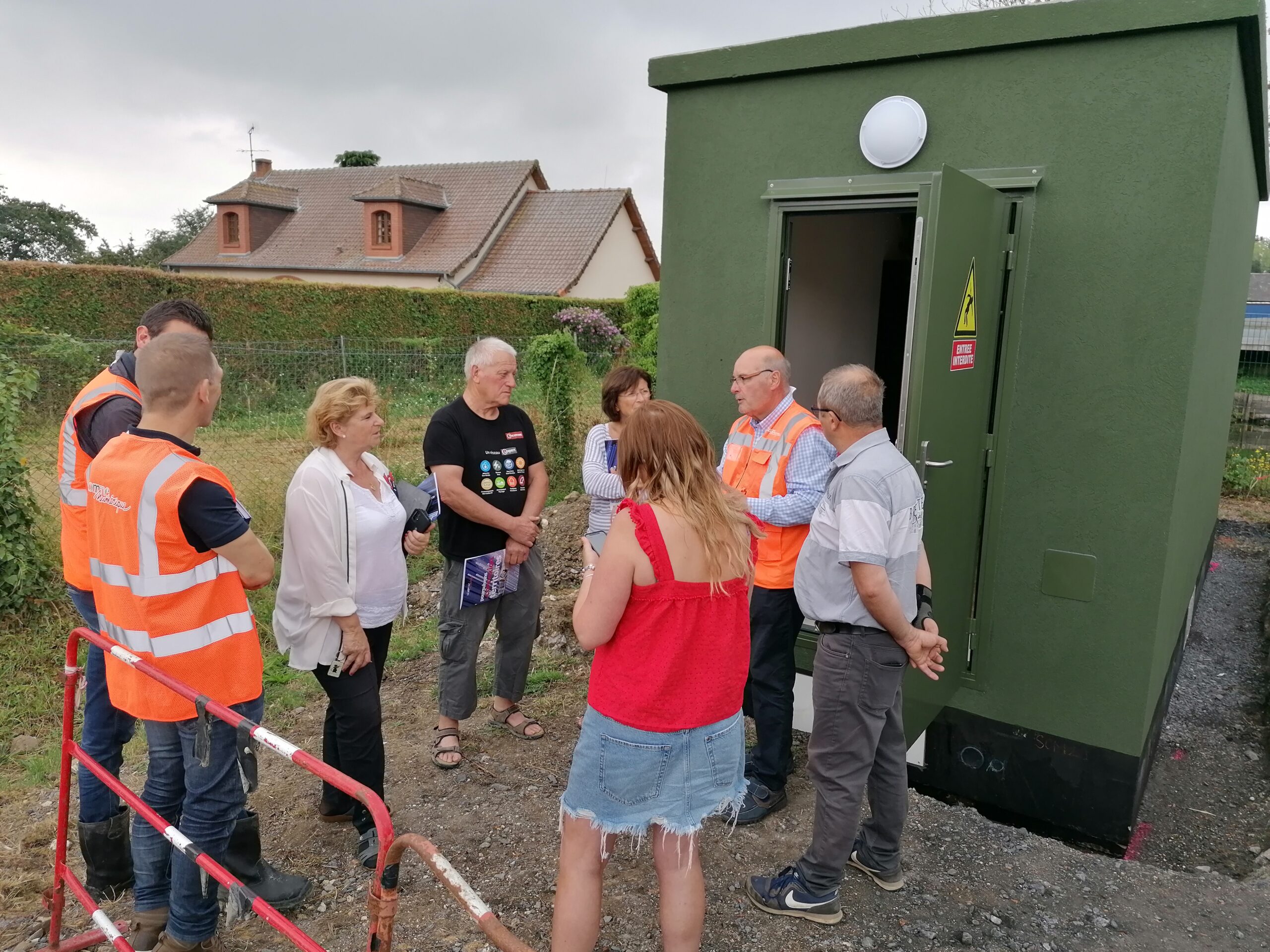 You are currently viewing Installation du NRO (nœud de raccordement optique) de Croix Moligneaux